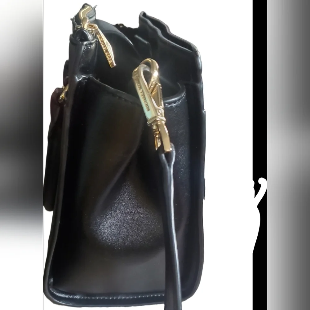 Michael Kors Everly Plain & Sapphino Leather Handbag With Shoulder Strap